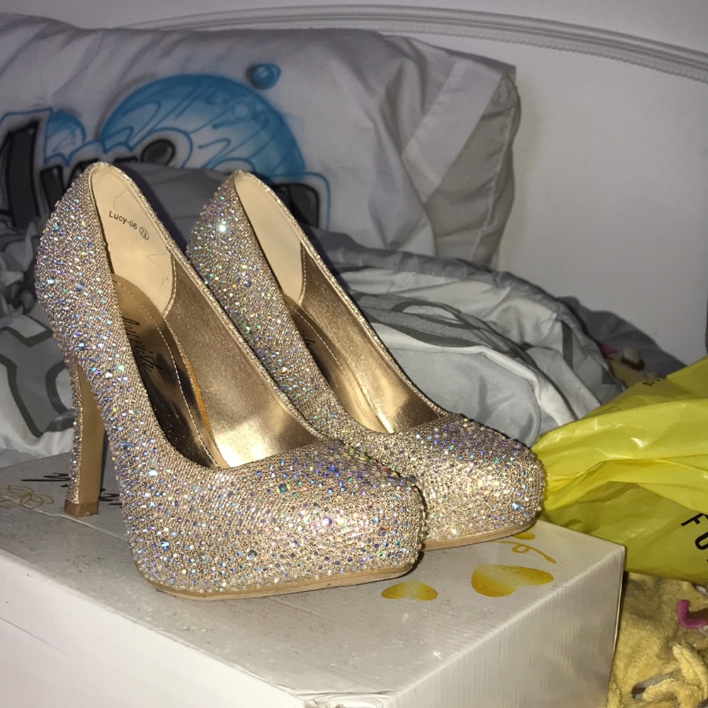 Diamond Heels - Picture 2 of 2